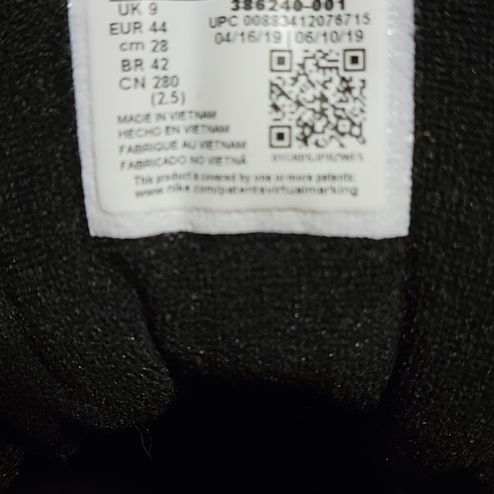 Nike Mens Sneakers.. Size 10. Leather..Black with white swoosh - Picture 8 of 8